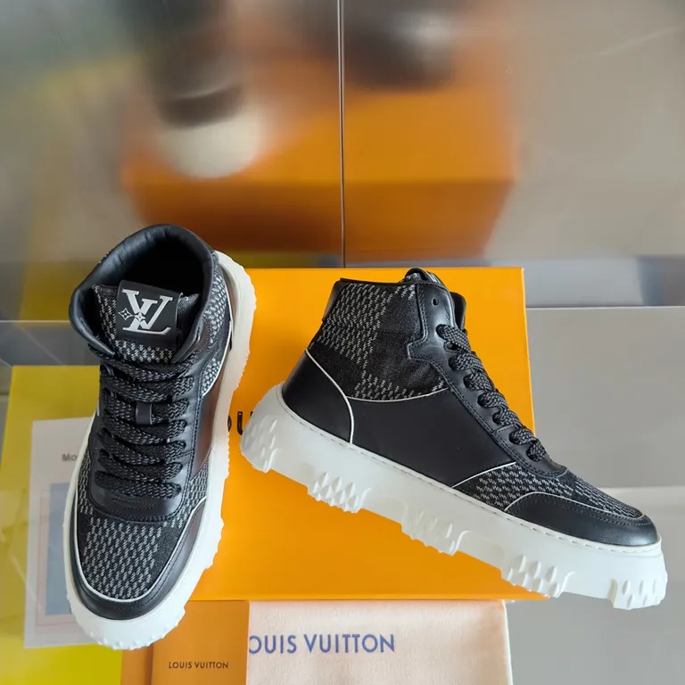 Louis Vuitton Shoe 